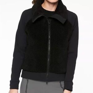 ATHLETA RANGE SHERPA JACKET black